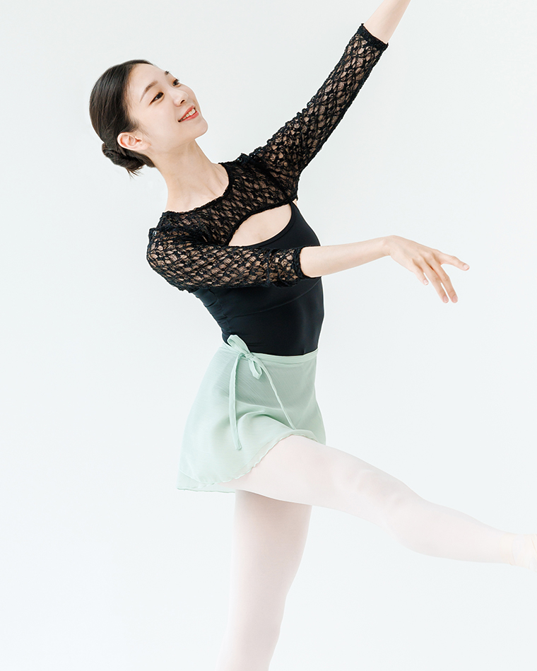 Laila Lace Top [Black] Korea