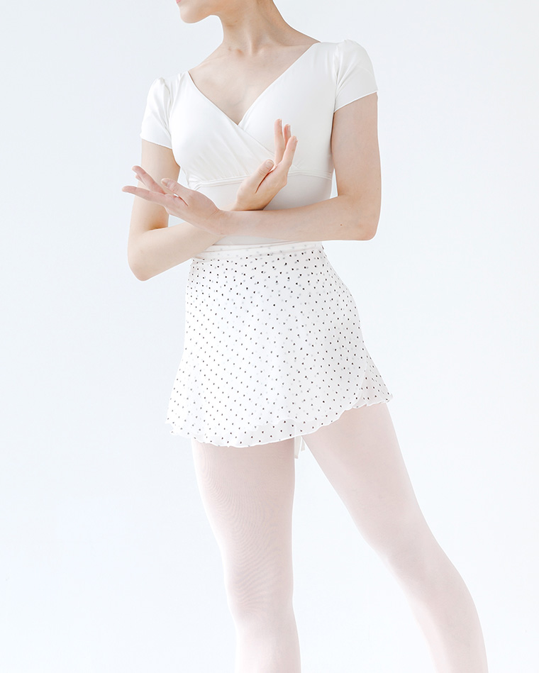 Heart Dot Skirt [Off-white] Korea