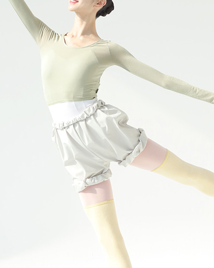 Breeze Warm-up Shorts  [igloo white]