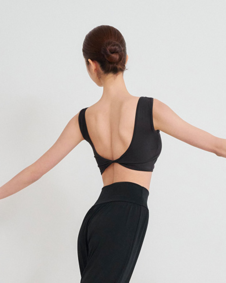Belle Back Twist Top [Black] Korea