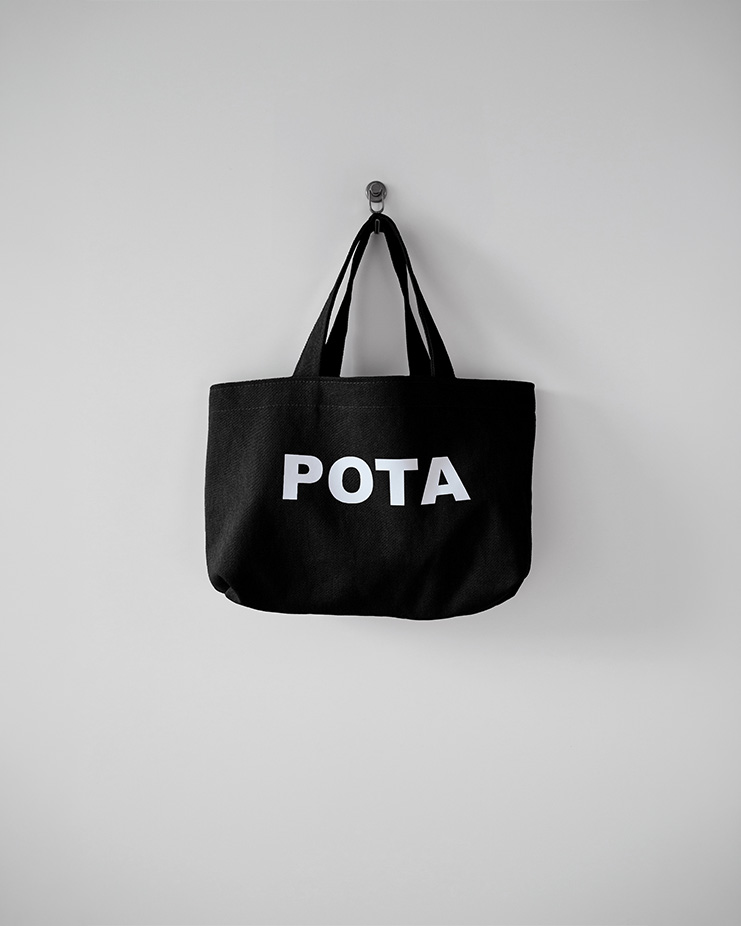 POTA logo tote bag [black]