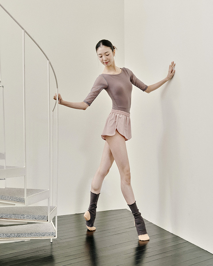 Breeze Light Shorts [Mocha Rose] Korea